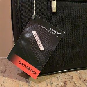 Samsonite New Briefcase         NWT